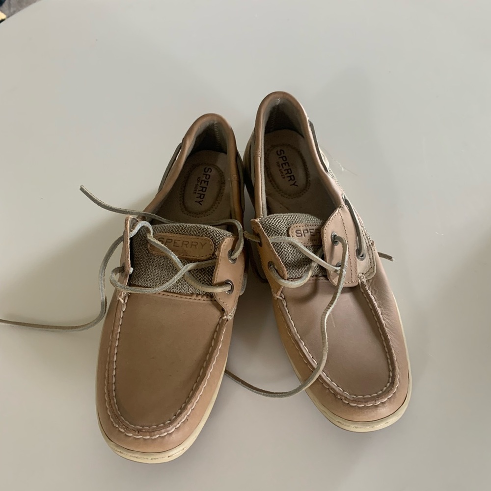 NEW! Sperry Boat Shoes size 9